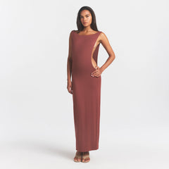 SMOOTH LAYERS CUT OUT LONG DRESS | HENNA