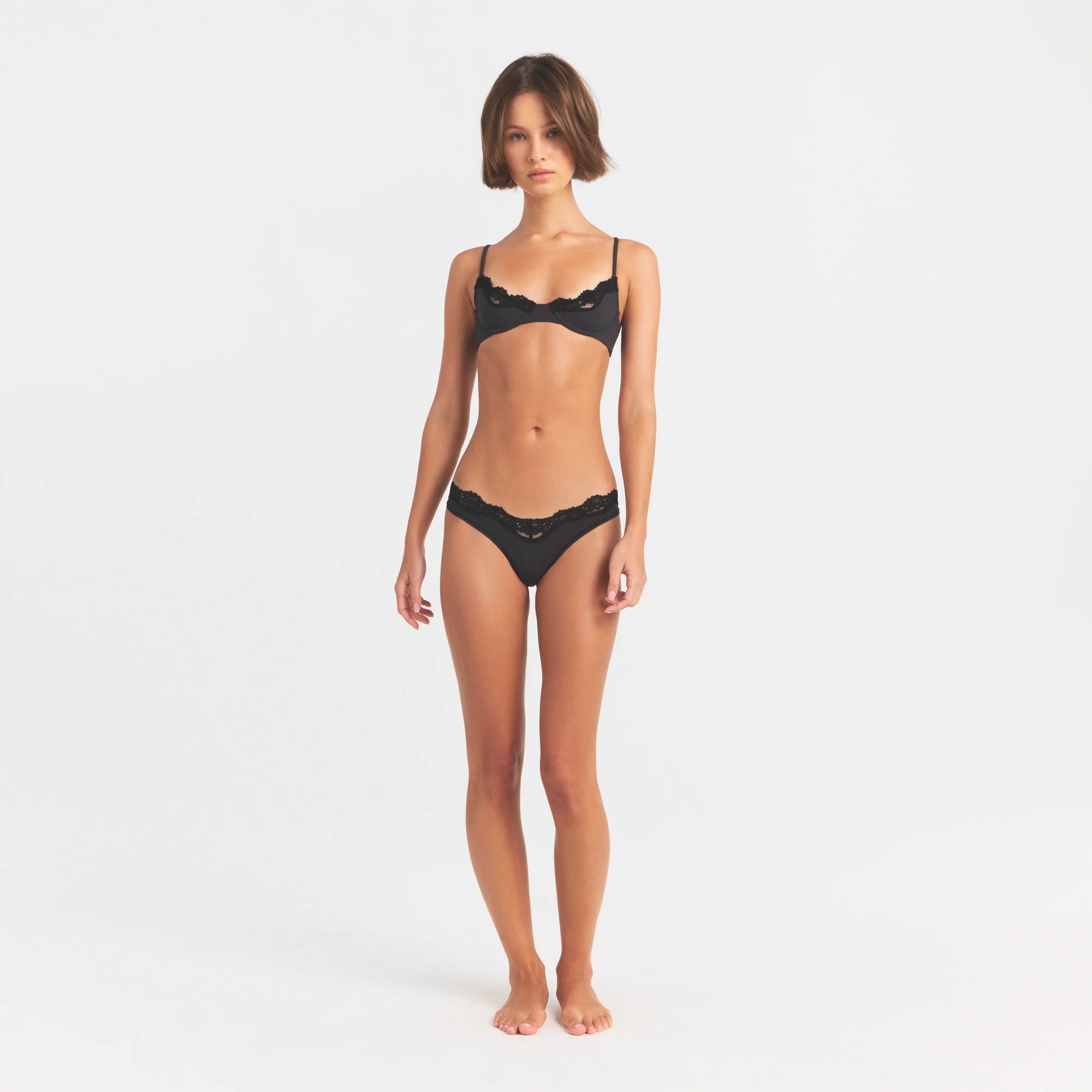 FITS EVERYBODY LACE UNLINED SCOOP BRA | ONYX