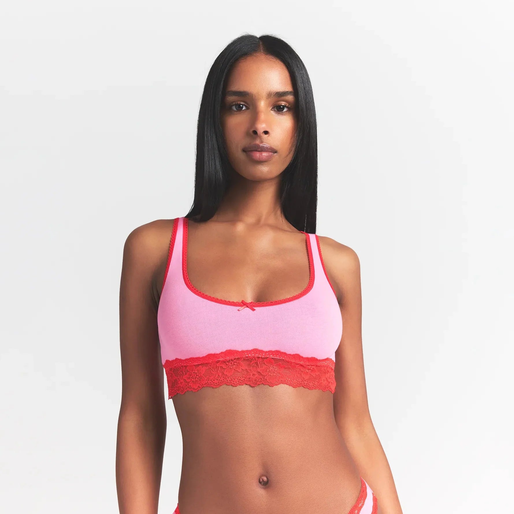 LIGHTWEIGHT COTTON LACE SCOOP BRALETTE | CARNATION CONTRAST
