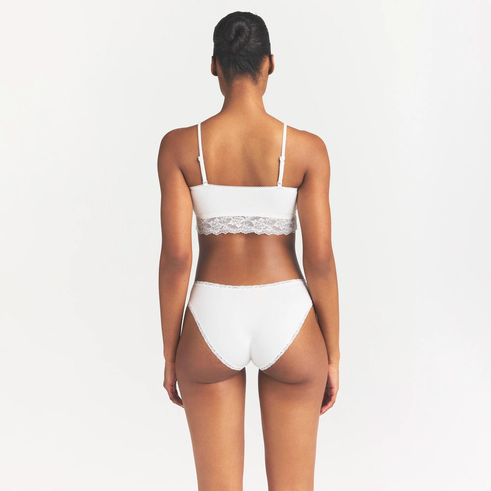 LIGHTWEIGHT COTTON STRAIGHT NECK BRALETTE | SNOW