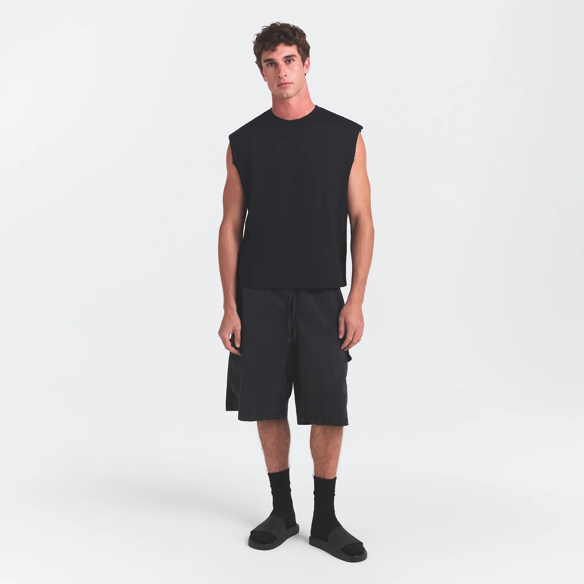 SKIMS ACCESSORIES MENS POOL SLIDE | ONYX