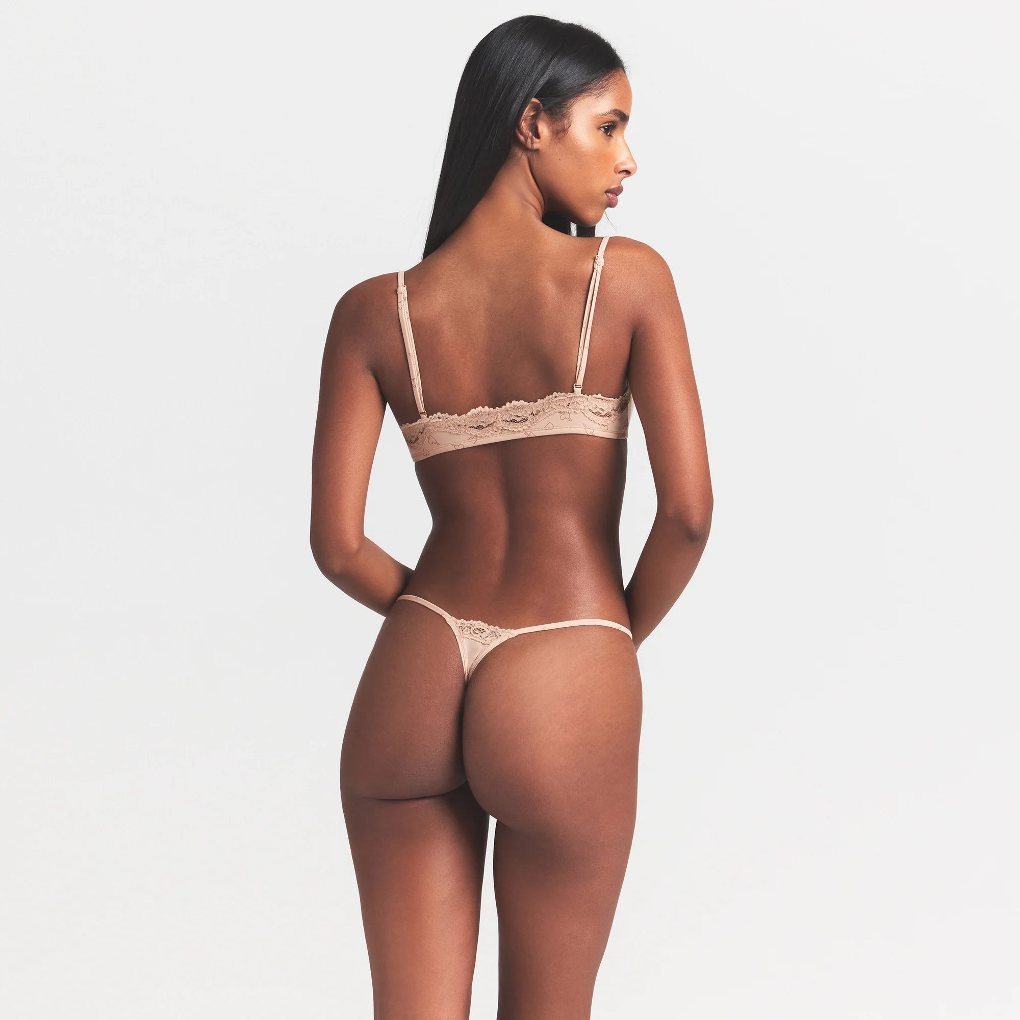 FITS EVERYBODY LACE STRING THONG | MICA SKETCHED HEARTS