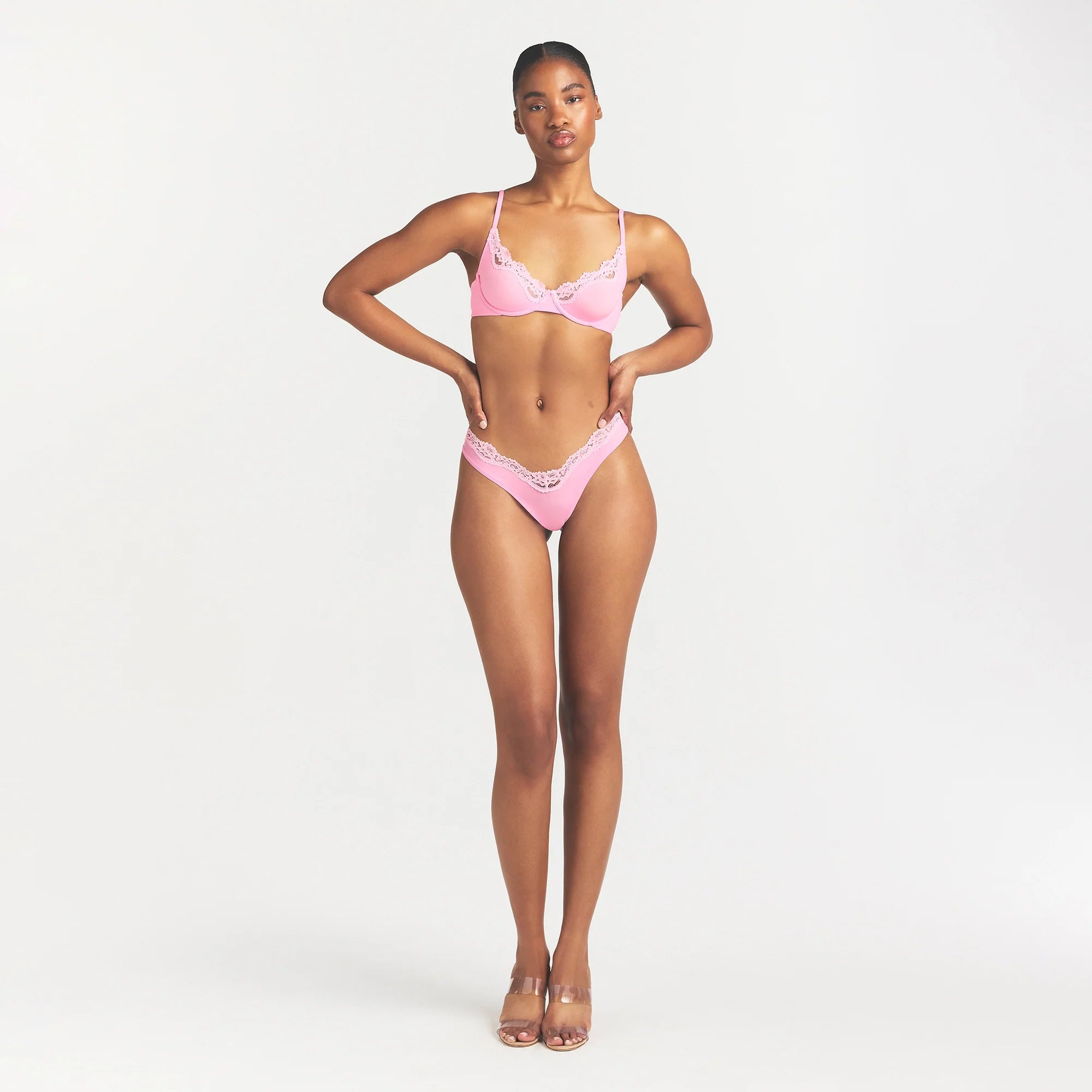 FITS EVERYBODY LACE DIPPED THONG | BUBBLE GUM TONAL