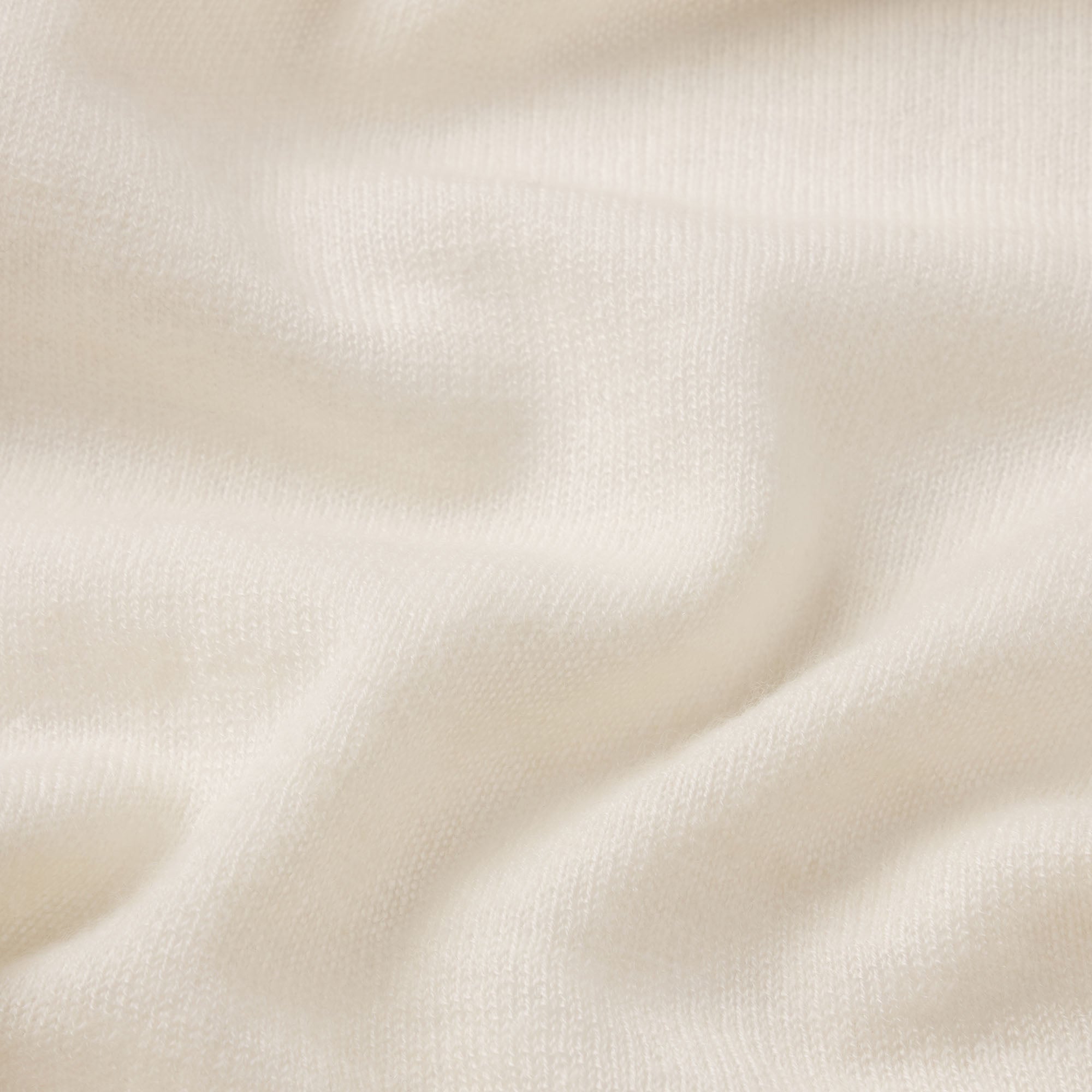 FEATHERWEIGHT CASHMERE LONG SLEEVE TOP | EGRET