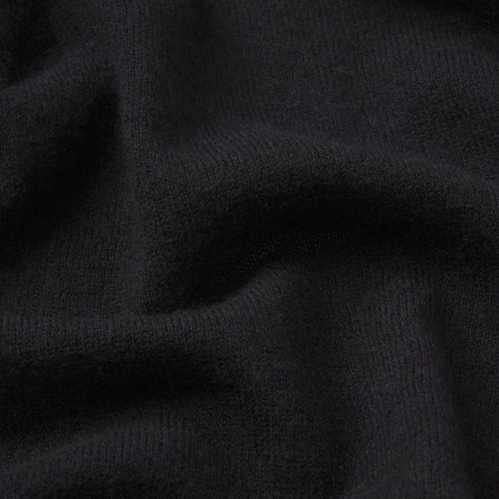 FEATHERWEIGHT CASHMERE SLEEVELESS TOP | ONYX