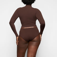 SOFT SMOOTHING SEAMLESS BRIEF | COCOA