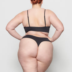 SOFT SMOOTHING SEAMLESS THONG | ONYX