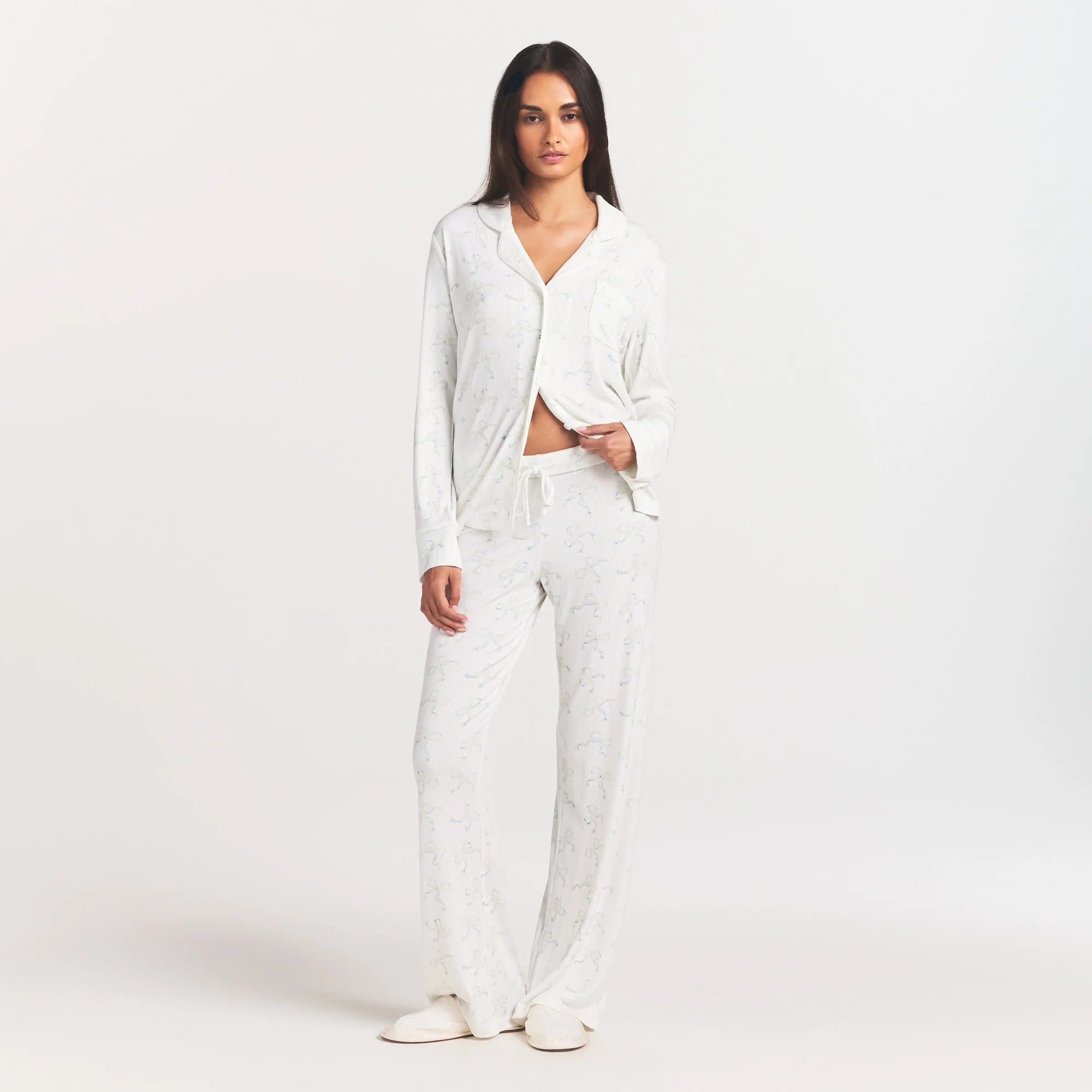 SOFT LOUNGE SLEEP SET | IVORY PEARL BOWS PRINT
