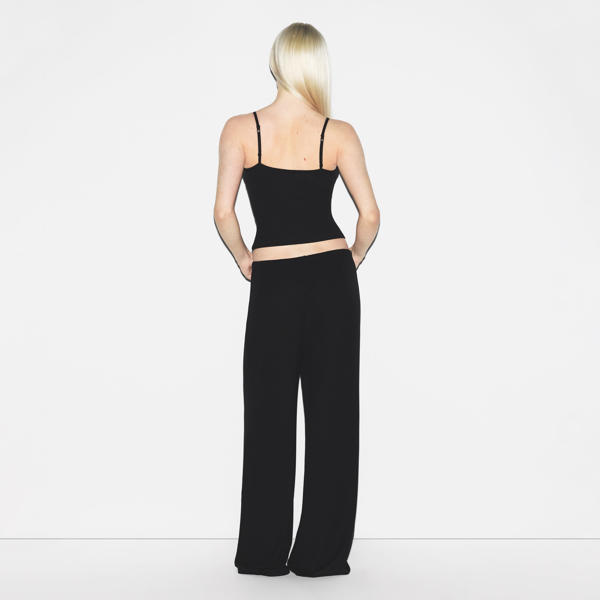 SOFT LOUNGE TANK SLEEP SET | ONYX