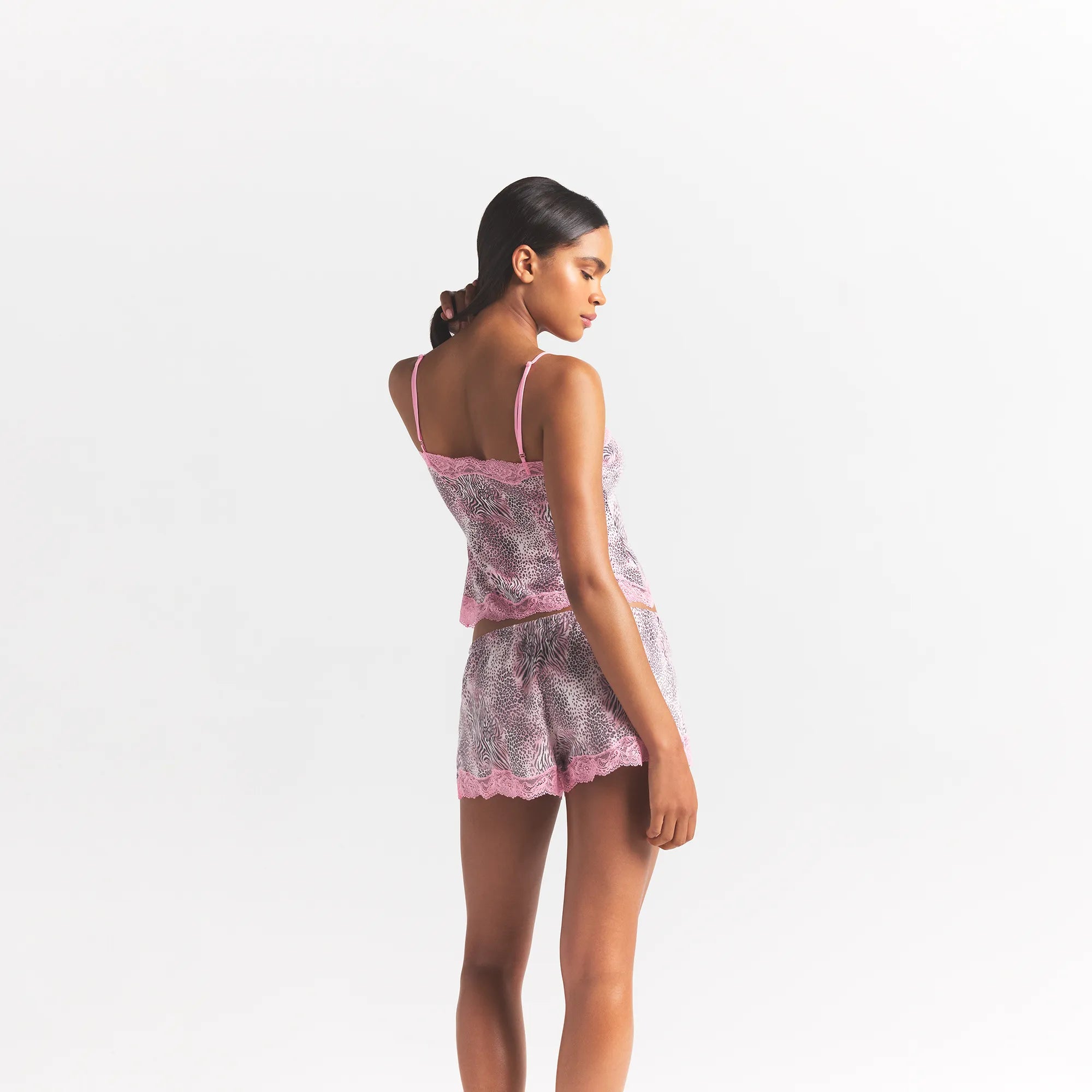 SKIMS SLEEP LACE CAMI AND SHORT SET | BLOOM MINI MULTI ANIMAL
