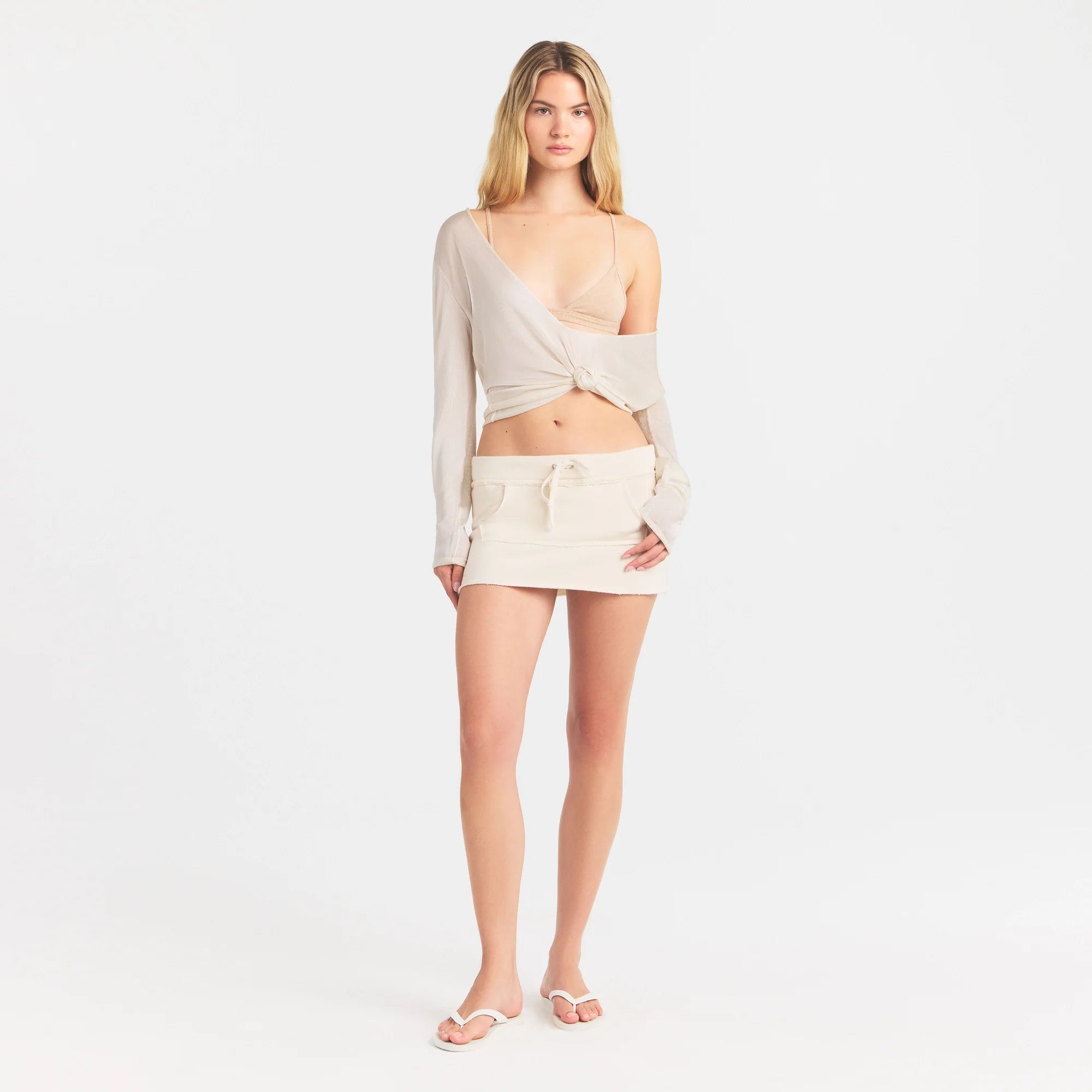 SLINKY KNIT DEEP PLUNGE TOP | BUFF