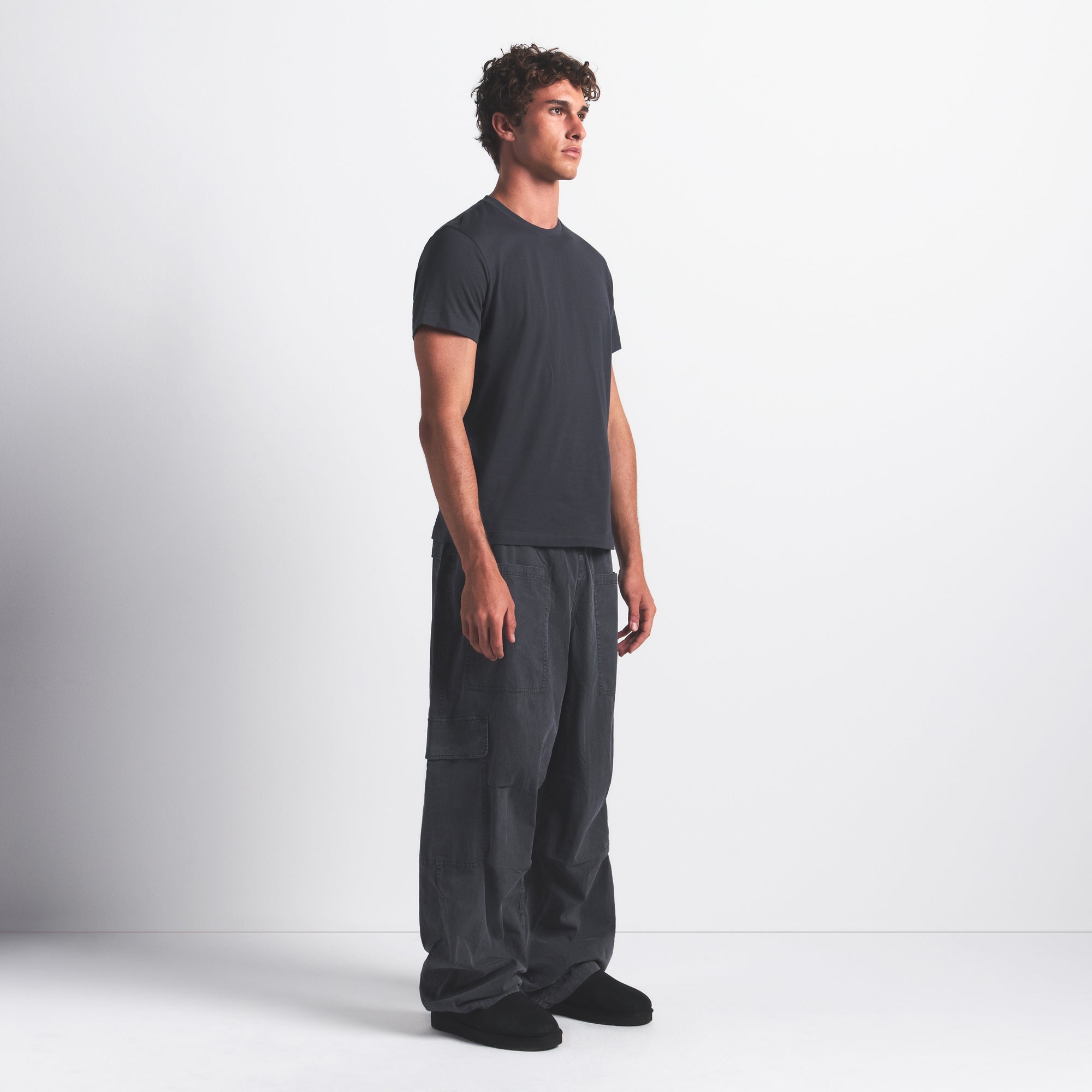 SKIMS COTTON MENS CLASSIC T-SHIRT | GRAPHITE